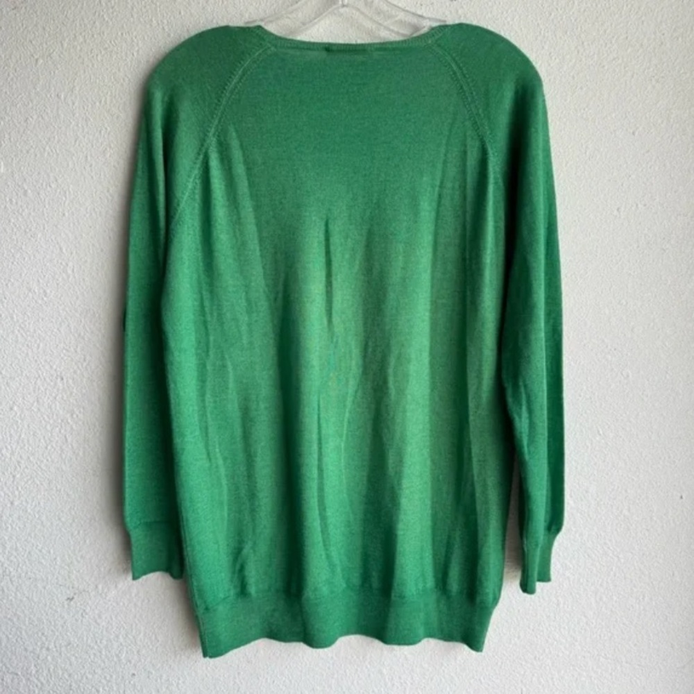 Prada Green 100% Wool V-neck Sweater Size 8 Lightweight Classic Quiet Luxury - Picture 6 of 8
